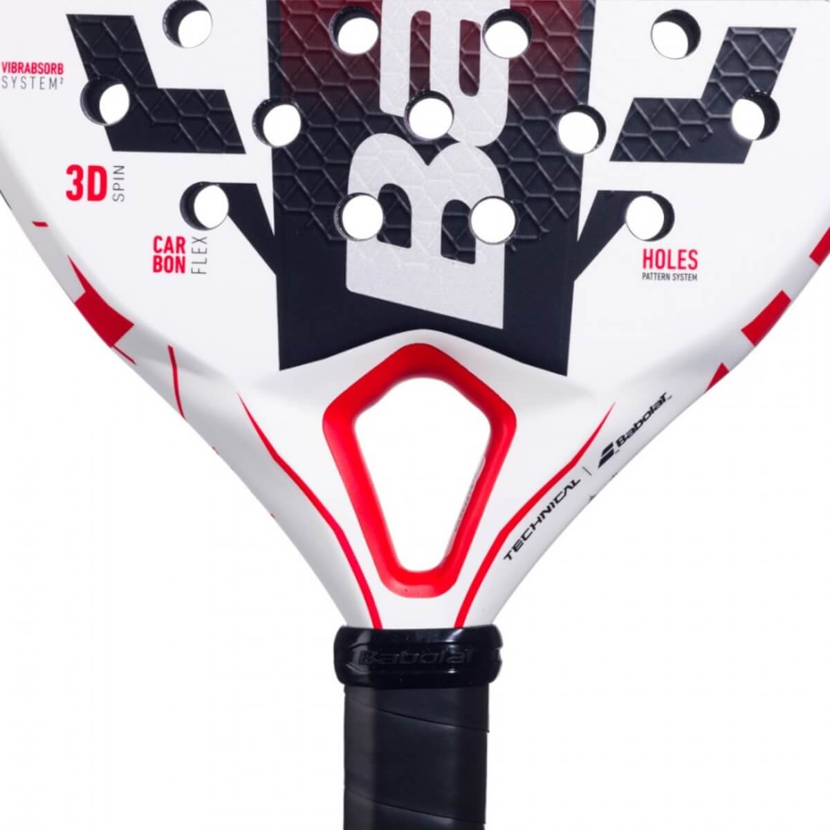 Babolat Technical Veron Juan Lebron 2025 witte padelracket met diamantvormig blad en rodeen zwarte  accenten close-up slagoppervlak
