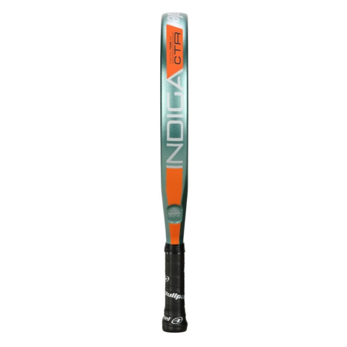Padelracket Bullpadel Indiga Control 25 met groen frame, oranje accenten en wit Bullpadel-logo, ronde vorm met glasvezel blad zijaanzicht