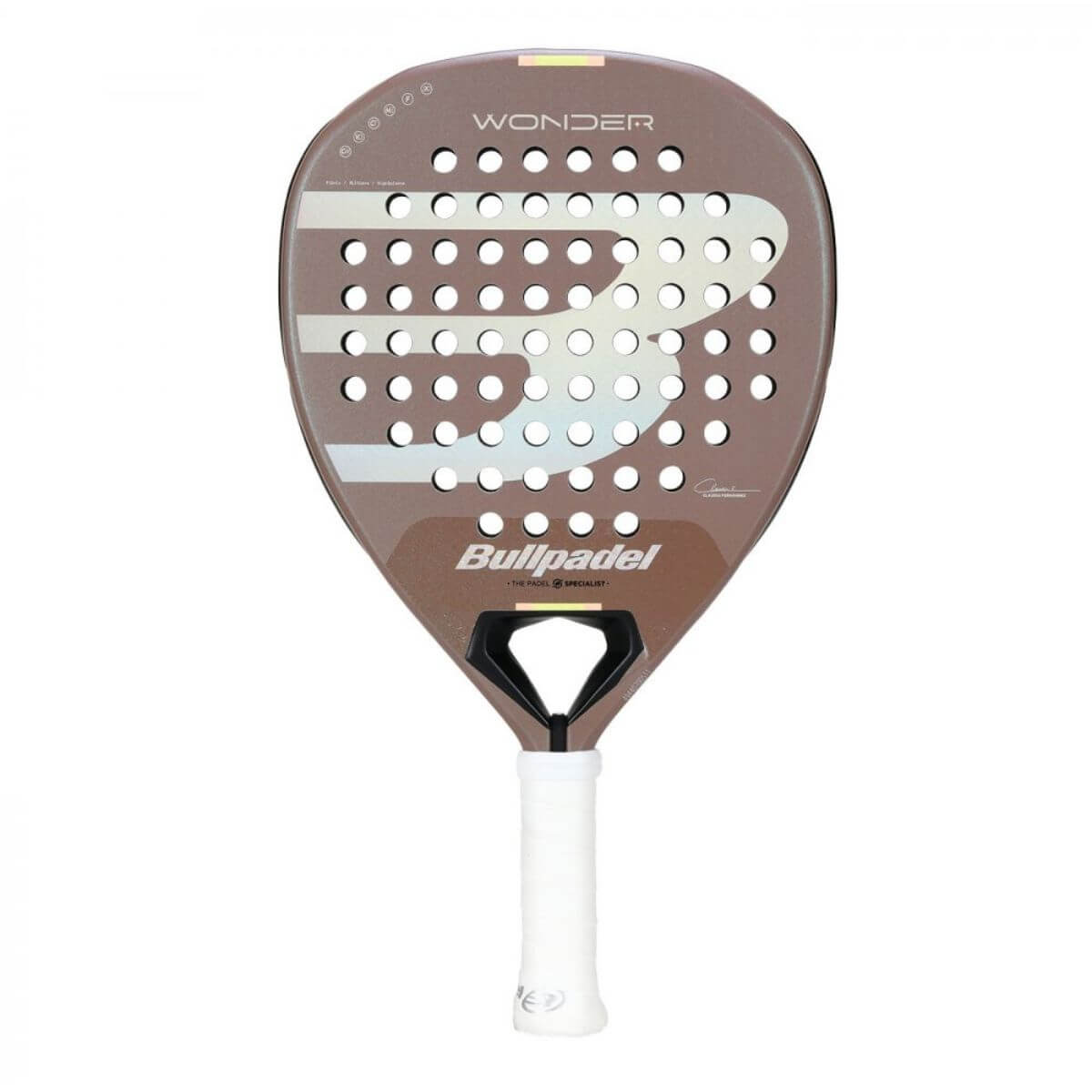 Vooraanzicht Bullpadel Wonder 2025 padelracket – hybride damesracket geïnspireerd door Claudia Fernández, met modern design en 3D-ruwe afwerking.