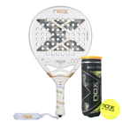Vooraanzicht witte padel racket Nox AT10 12K Alum Xtrem 2026 – Agustín Tapia Edition en een tube Titanium ballen