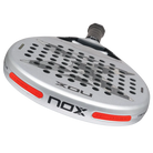 Bovenaanzicht licht grijze padel racket Nox Genius 12k 2027