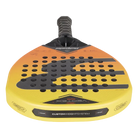 Bovenaanzicht Bullpadel Vertex 05 Geo 2027 gele padel racket met oranje accenten en zwart Bullpadel logo.
