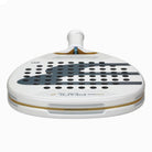Bovenaanzicht Bullpadel Pearl 26 padelracket – wit diamantvormig model van Bea González met Fibrix-blad en Multieva-kern.