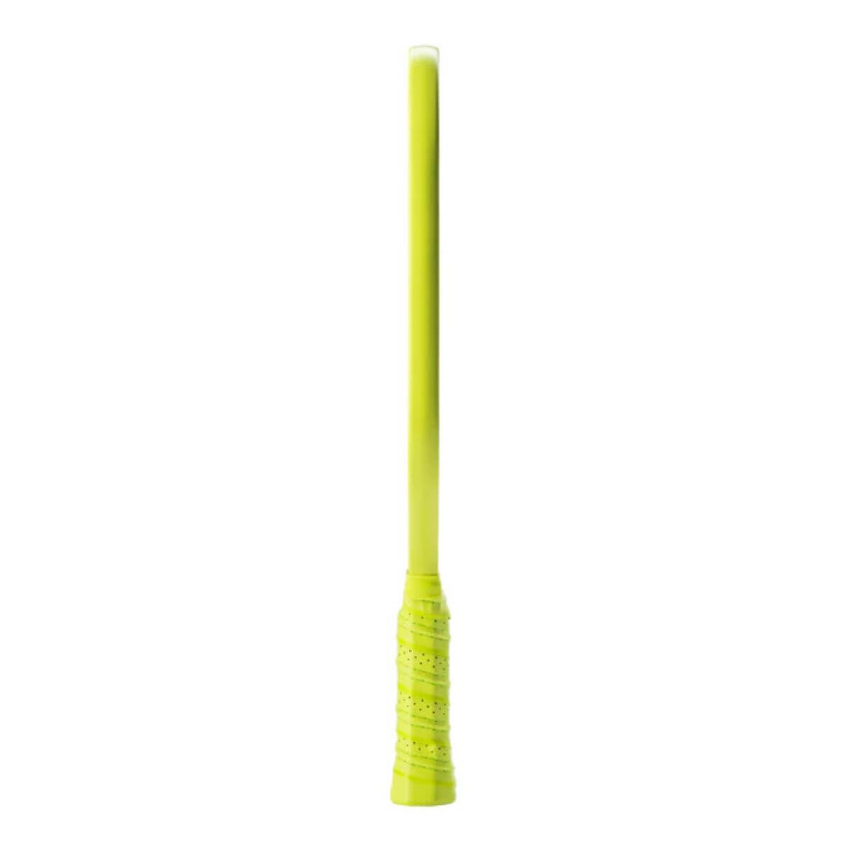 Close-up van de zijkanijaanzicht van een zwarte pickleball racket met gele rand . 