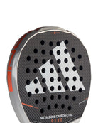 Detail slagoppervlak Adidas Metalbone Carbon CTRL 2026 – Controle Padelracket | 6K Carbon