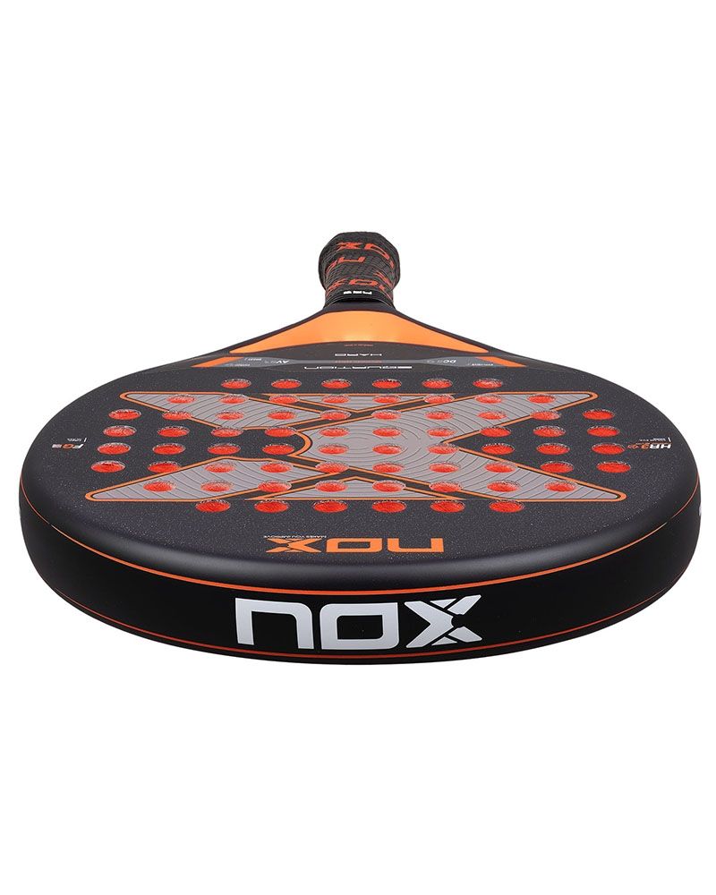 Bovenaanzicht NOX Equation Hard Advanced 2026, zwart padelracket met oranje details