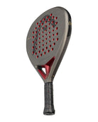 Vooraanzicht Head Coello Pro 2026 donker grijs padel racket met zwart Head logo en rode accenten.